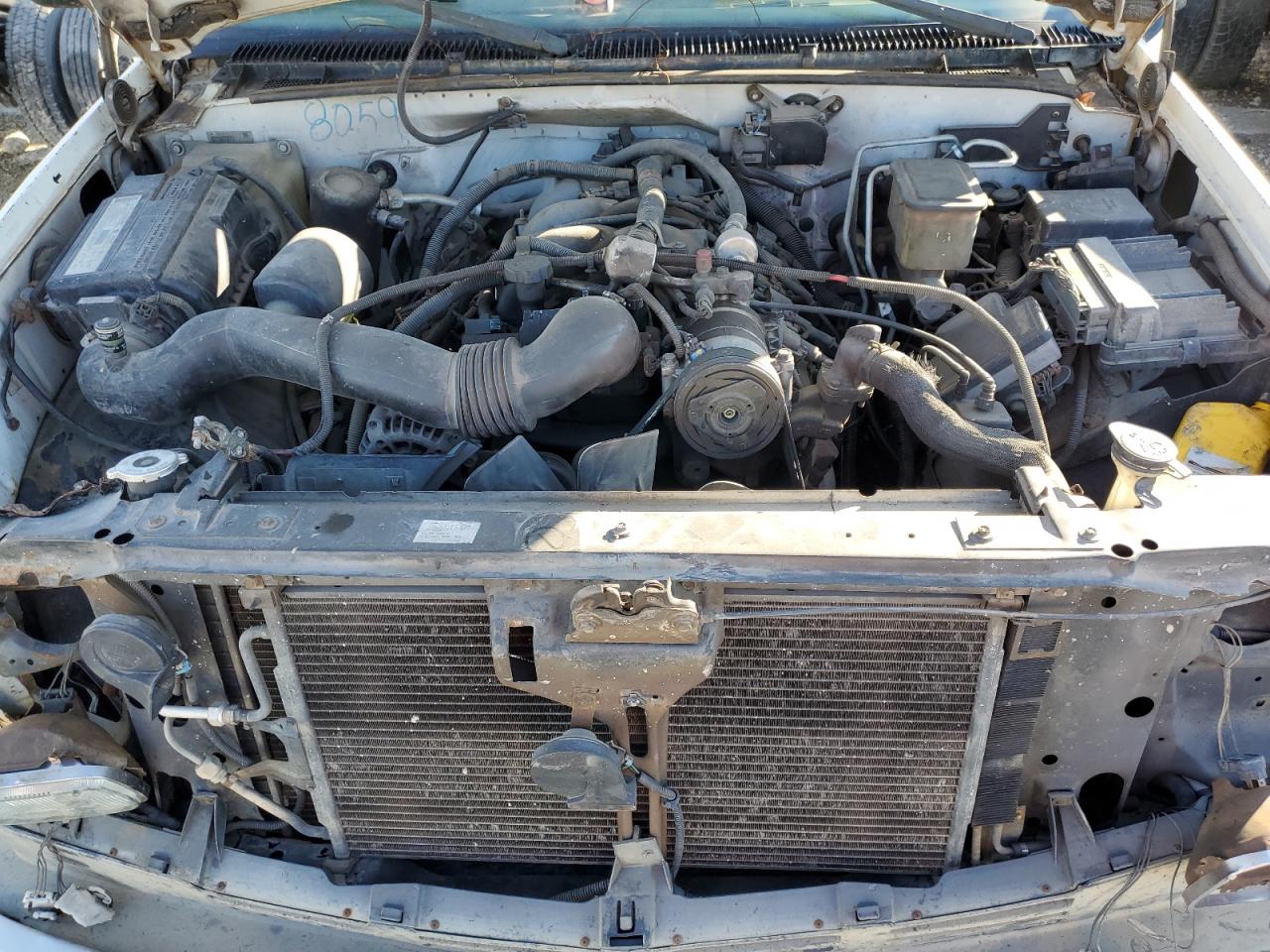 2002 Chevrolet GMT-400 - Image 7