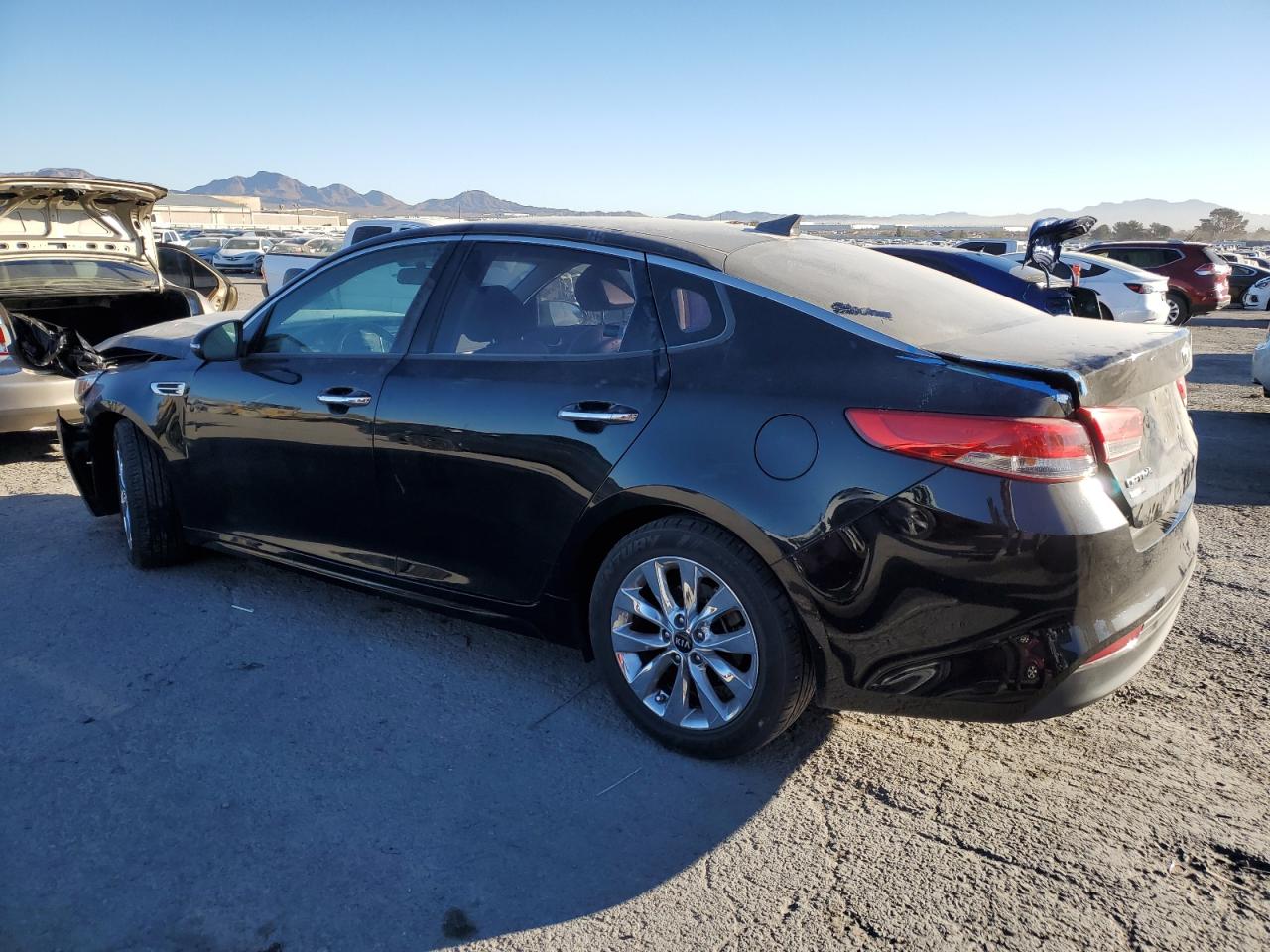 2016 Kia Optima - Image 2