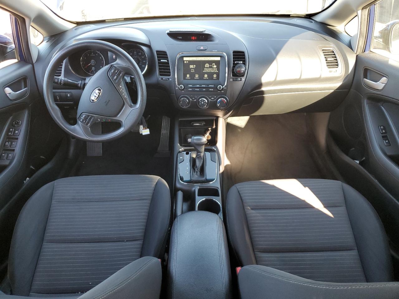 2018 Kia Forte - Image 8