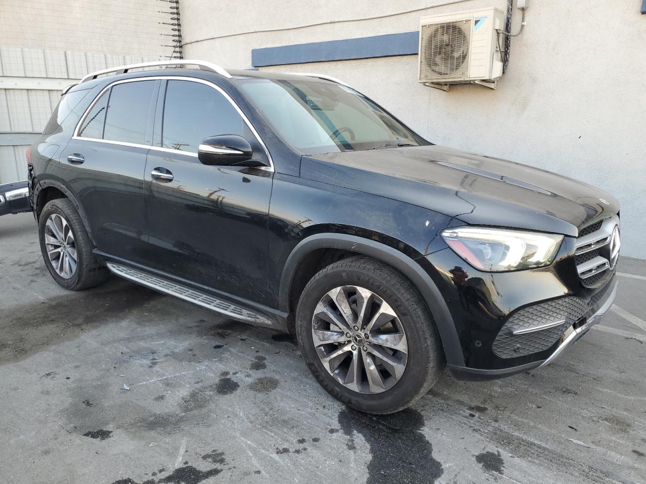 2022 Mercedes-Benz GLE - Image 4