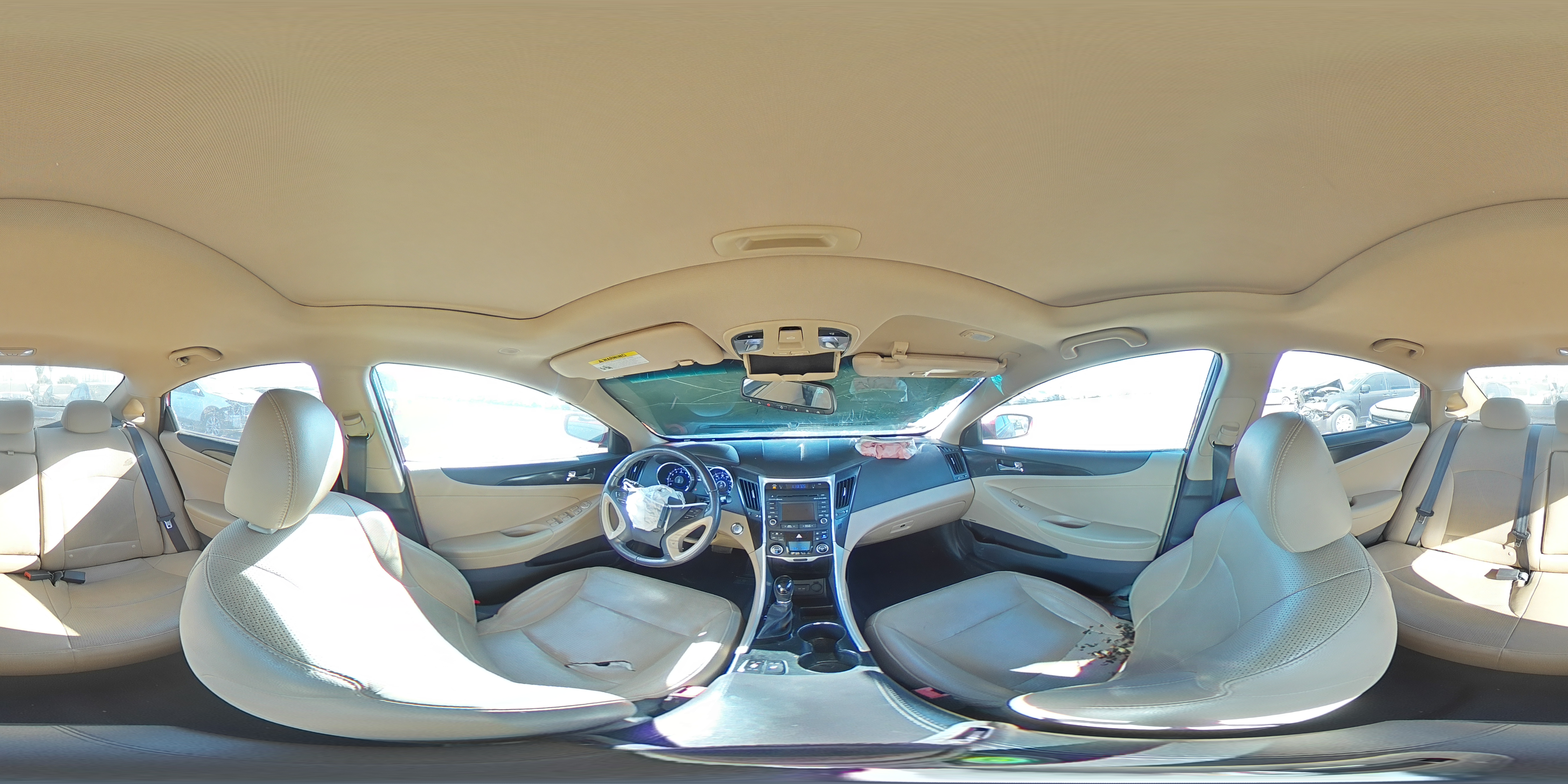 2014 Hyundai Sonata - Image 13