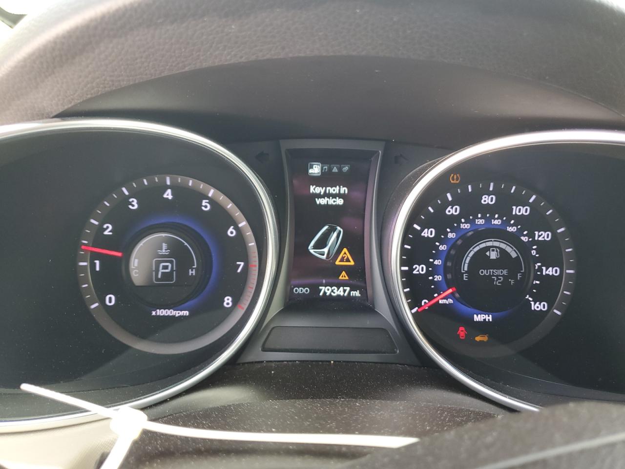 2014 Hyundai Santa Fe - Image 9