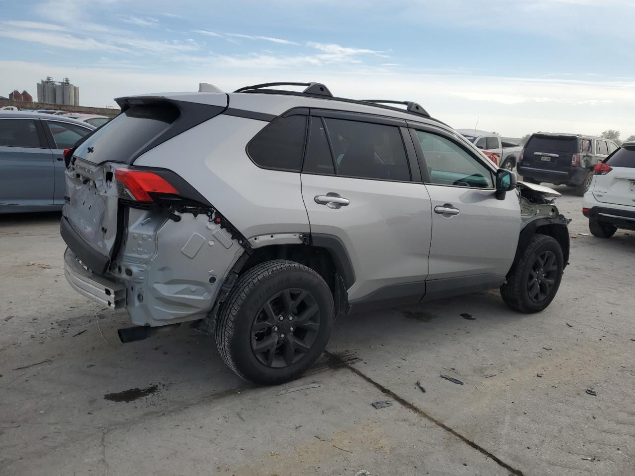2021 Toyota RAV 4 - Image 3