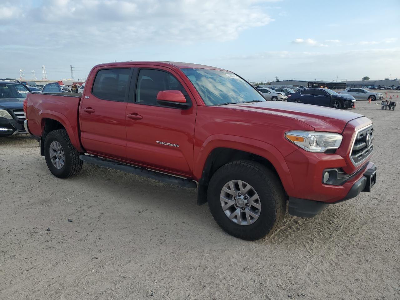 VIN 5TFAZ5CN8HX047259 2017 TOYOTA TACOMA no.4