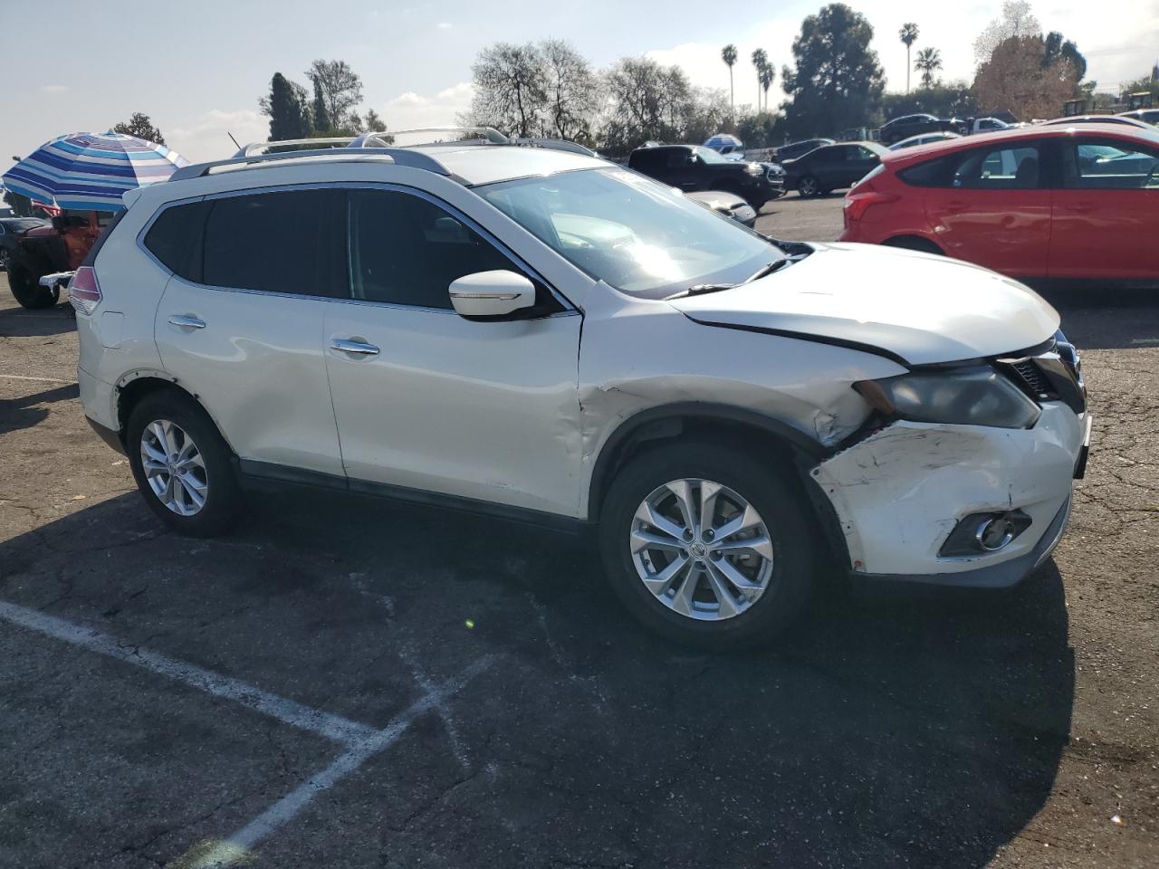 2015 Nissan Rogue - Image 4