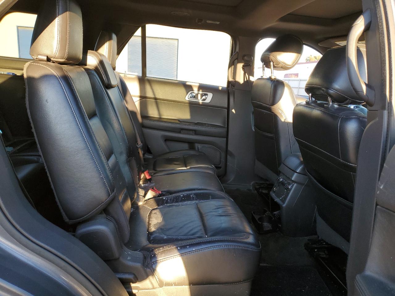 2012 Ford Explorer - Image 11