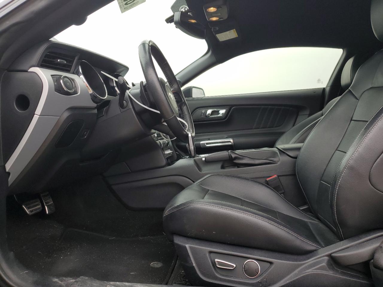2016 Ford Mustang - Image 7