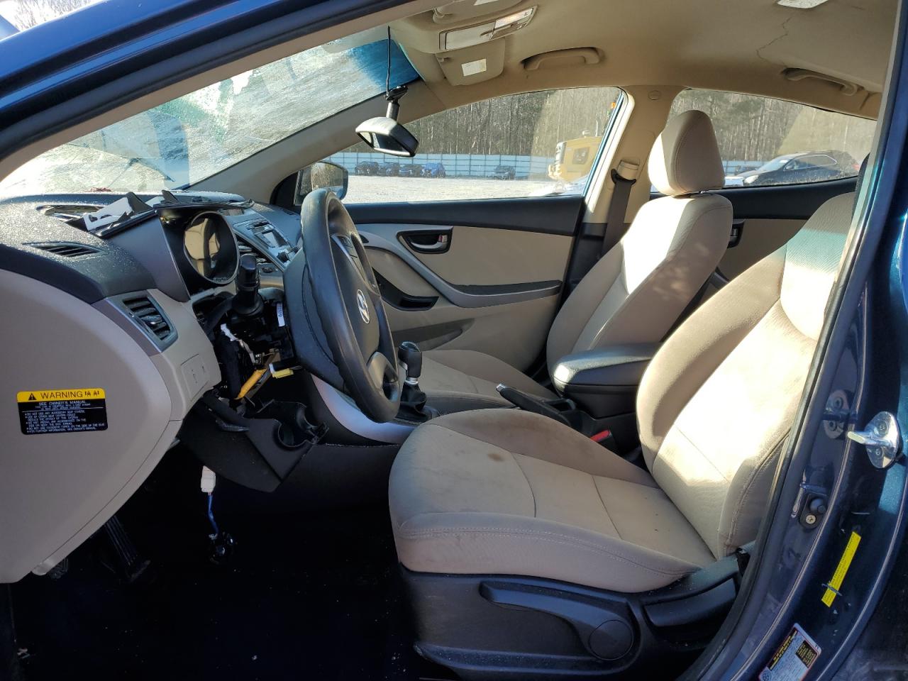 2015 Hyundai Elantra - Image 7