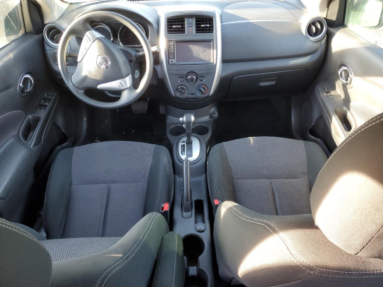 2019 Nissan Versa - Image 8
