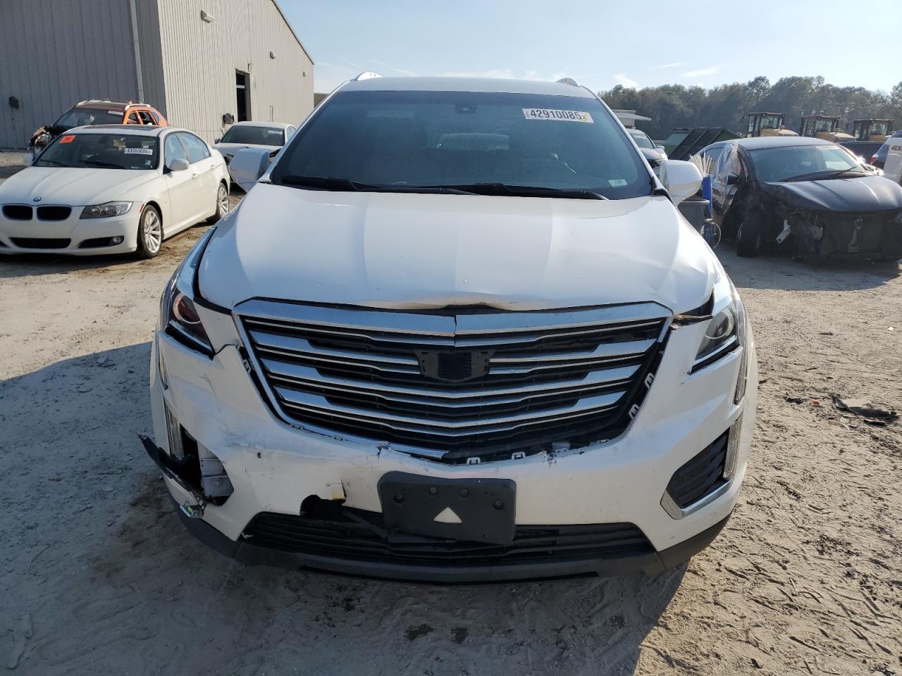 2018 Cadillac XT5 - Image 5