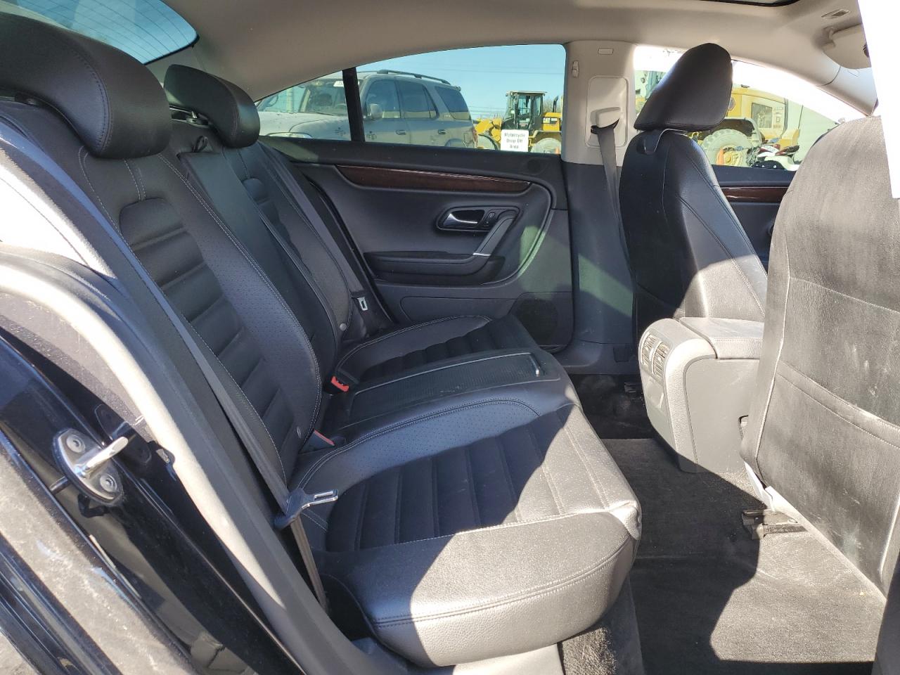 2012 Volkswagen Passat CC - Image 10