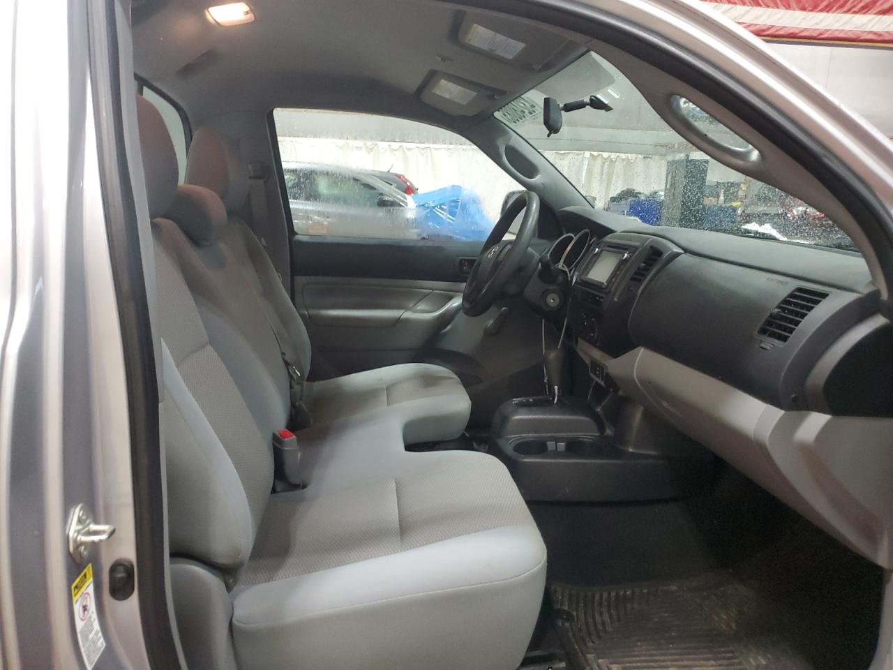 2014 Toyota Tacoma - Image 10