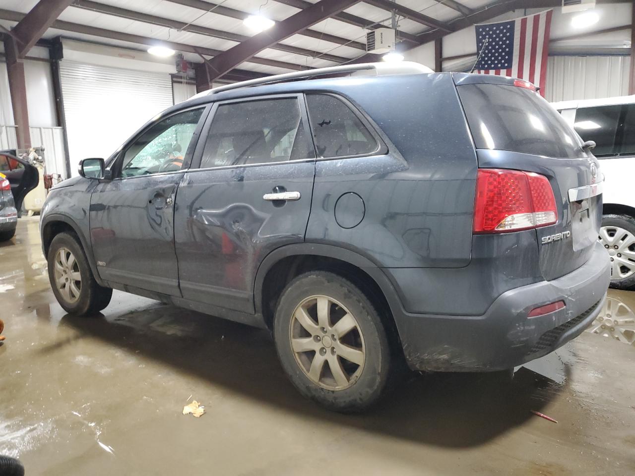 2011 Kia Sorento - Image 2