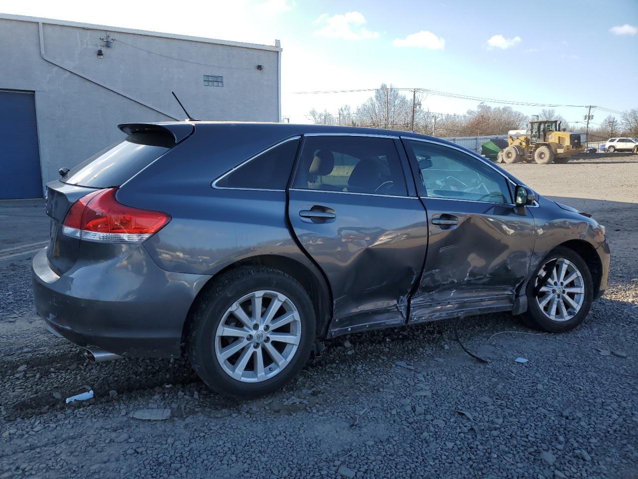 2011 Toyota Venza - Image 3
