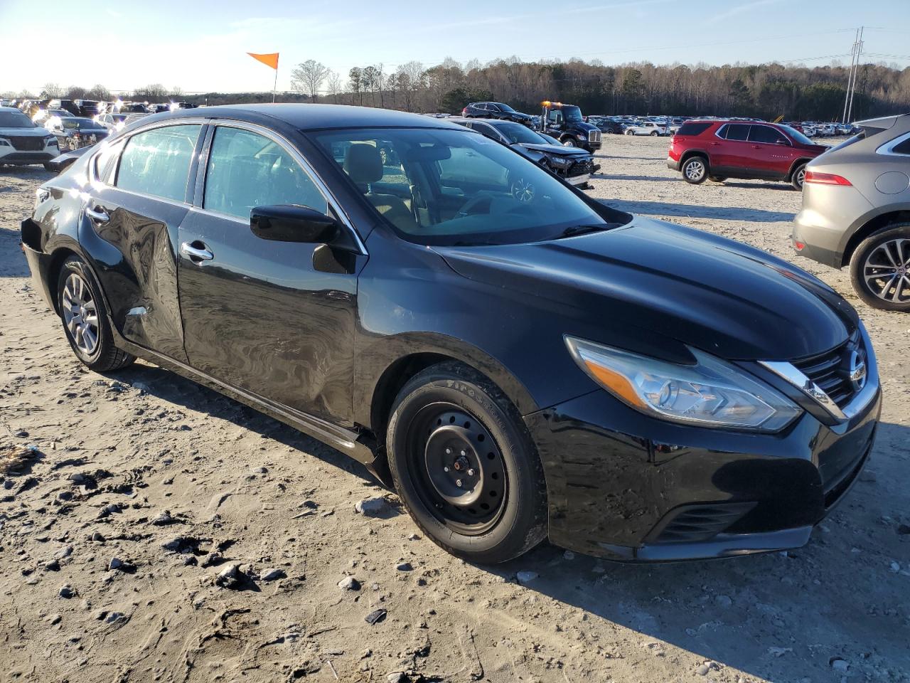 2017 Nissan Altima - Image 4