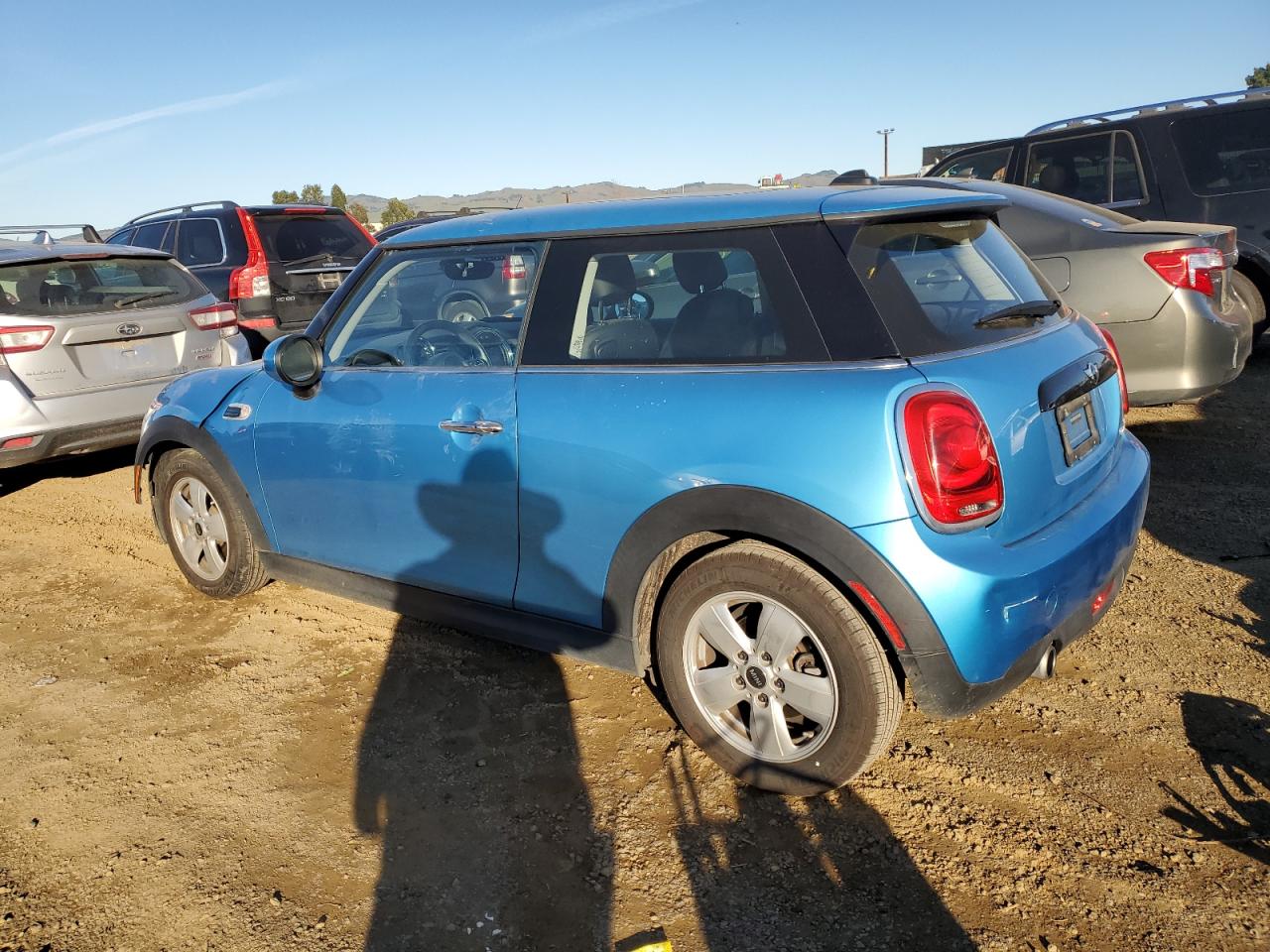 VIN WMWXP5C52H2D16434 2017 MINI COOPER no.2