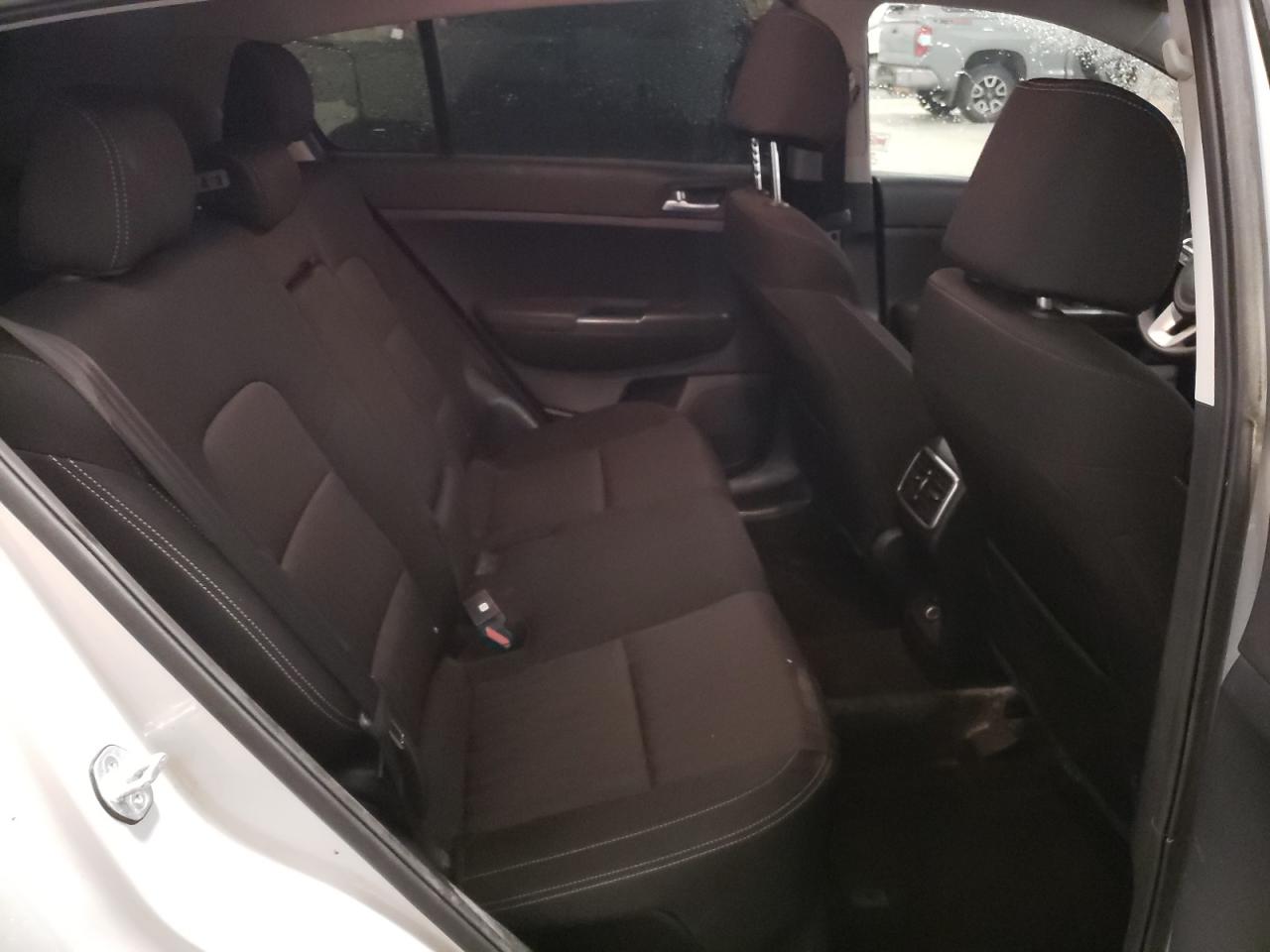 2020 Kia Sportage - Image 11