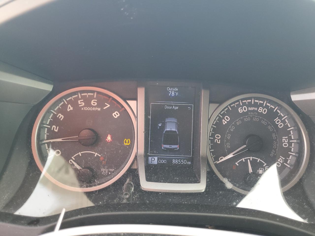 2018 Toyota Tacoma - Image 9