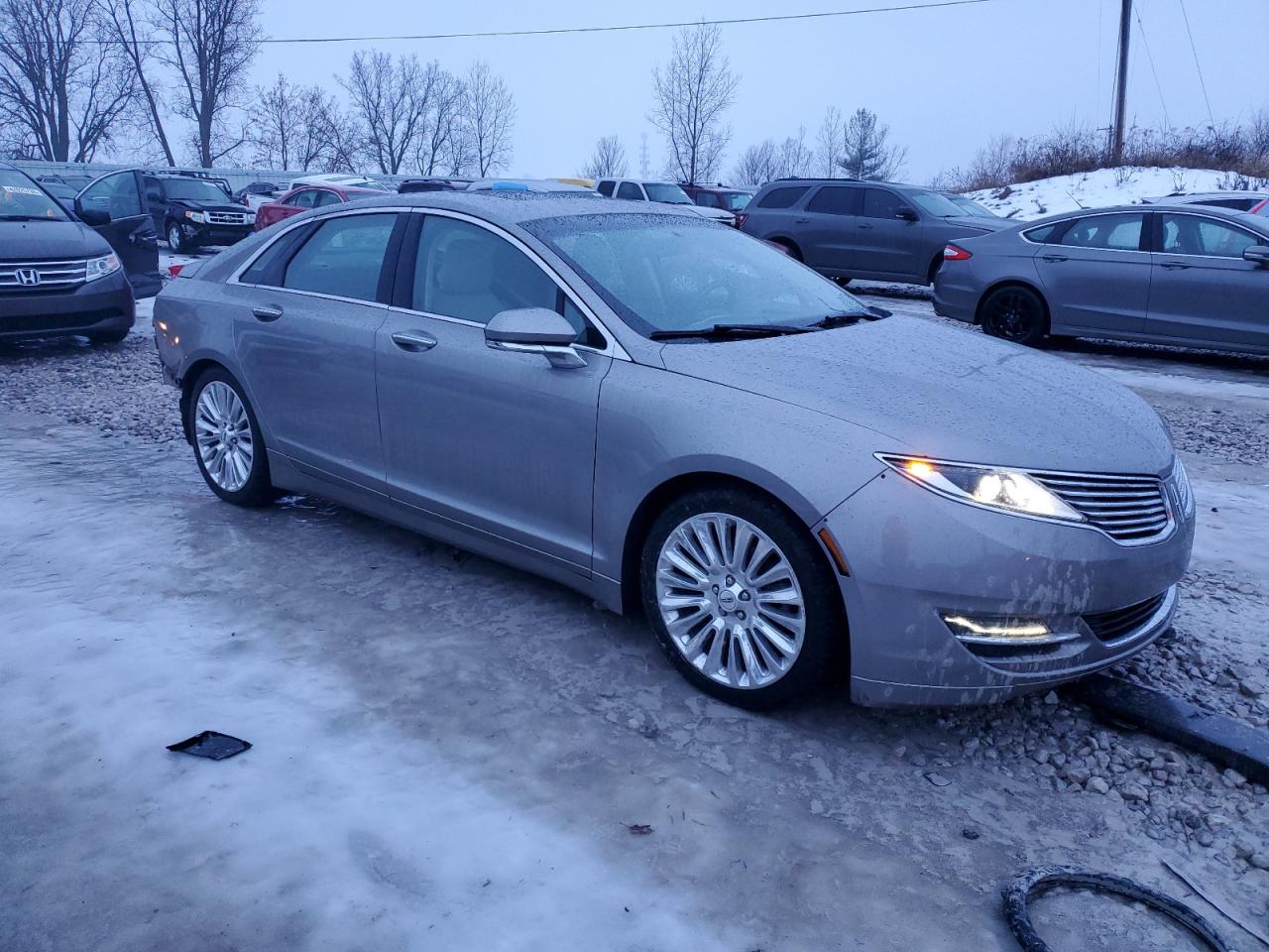 2016 Lincoln MKZ - Image 4