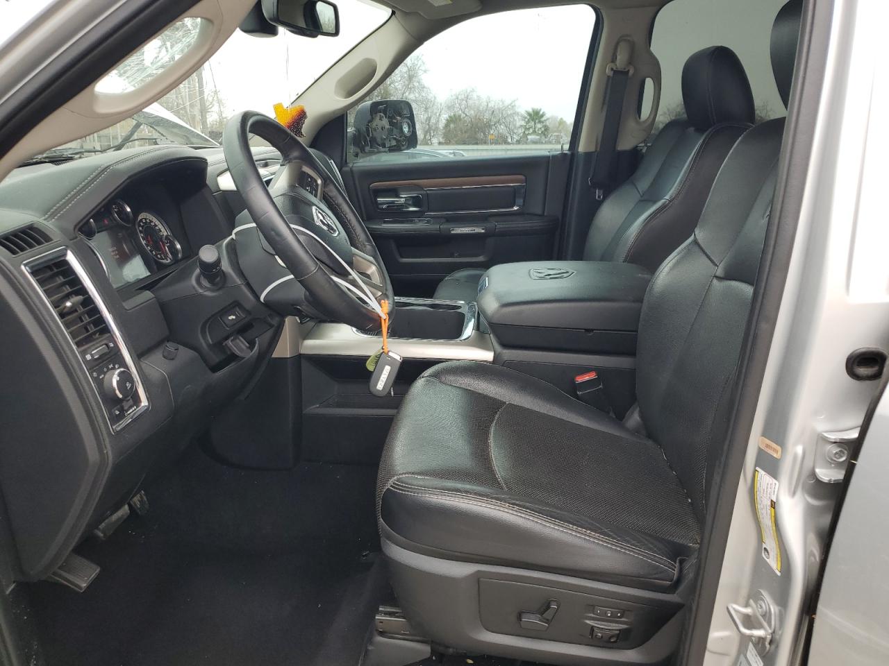 2017 RAM 2500 - Image 7