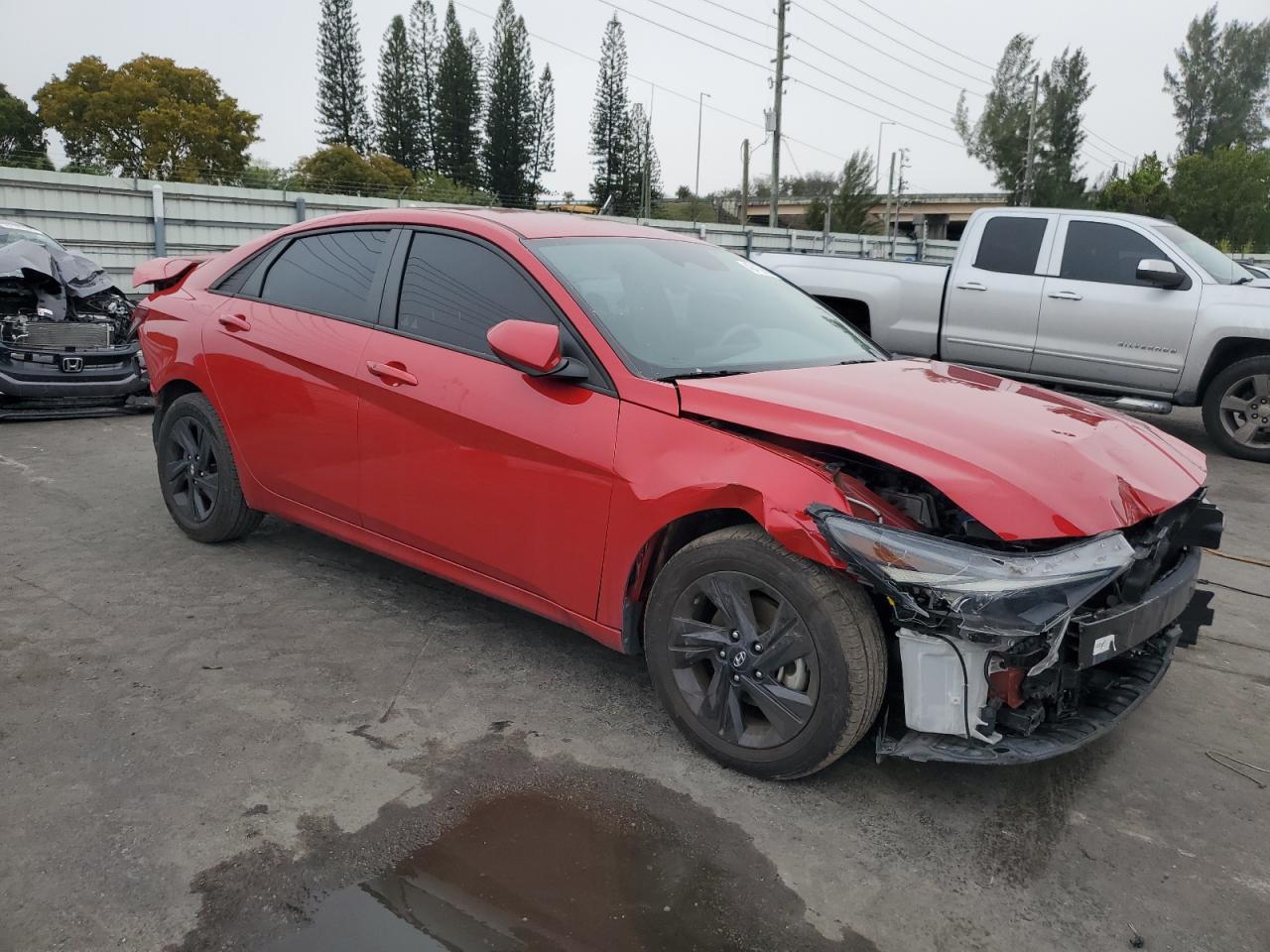 2022 Hyundai Elantra - Image 4
