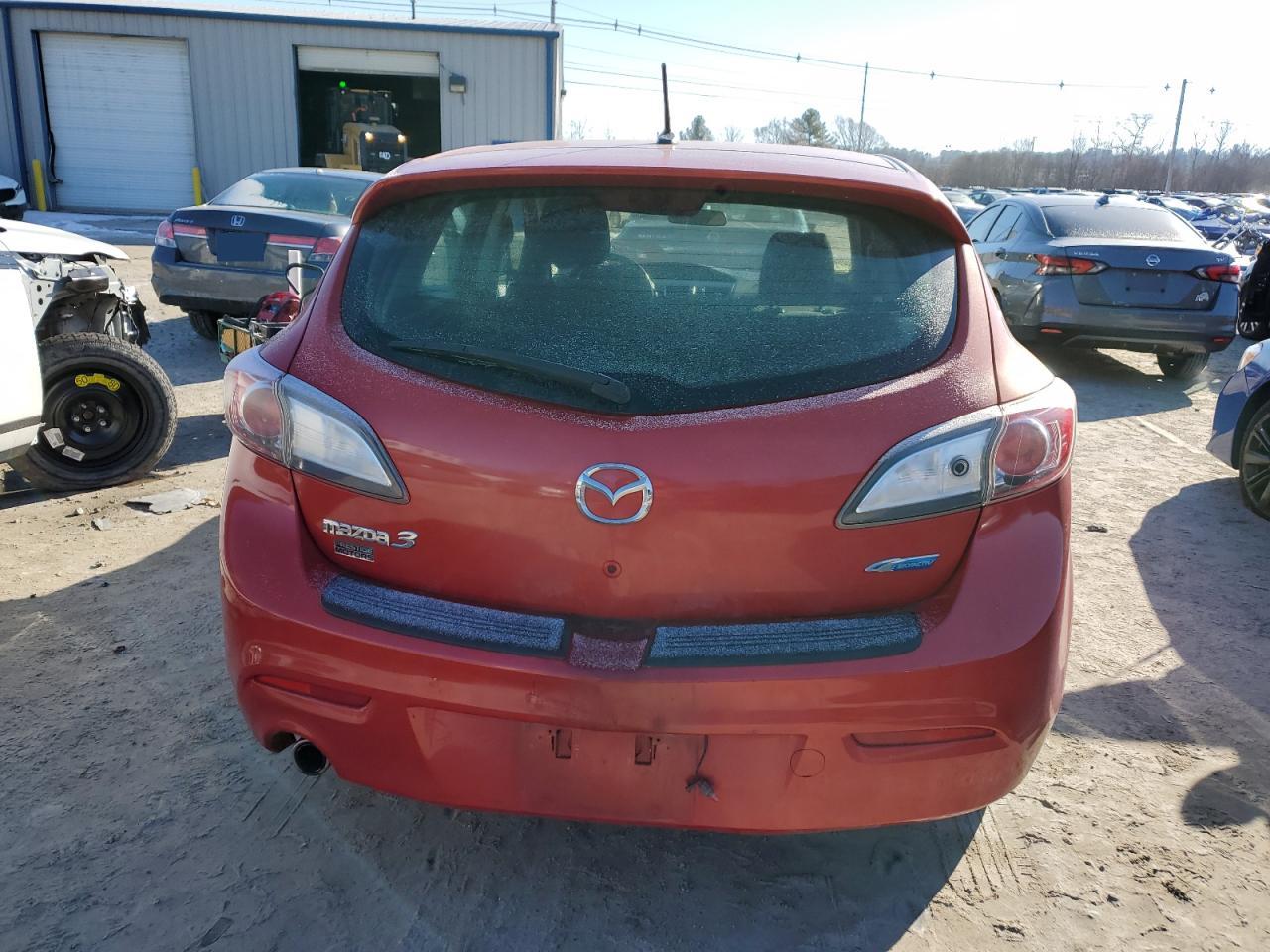 2013 Mazda 3 - Image 6