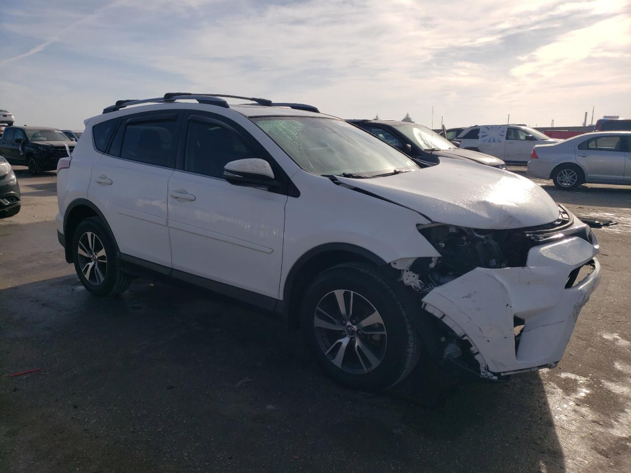 2017 Toyota RAV 4 - Image 4