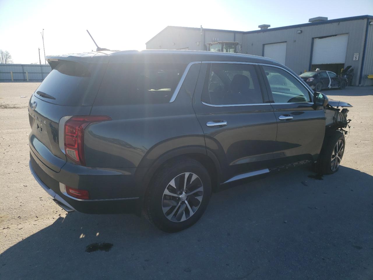 2022 Hyundai Palisade - Image 3