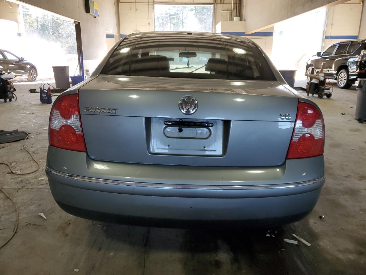 2002 Volkswagen Passat Glx VIN: WVWRH63B12P358928 Lot: 89107195