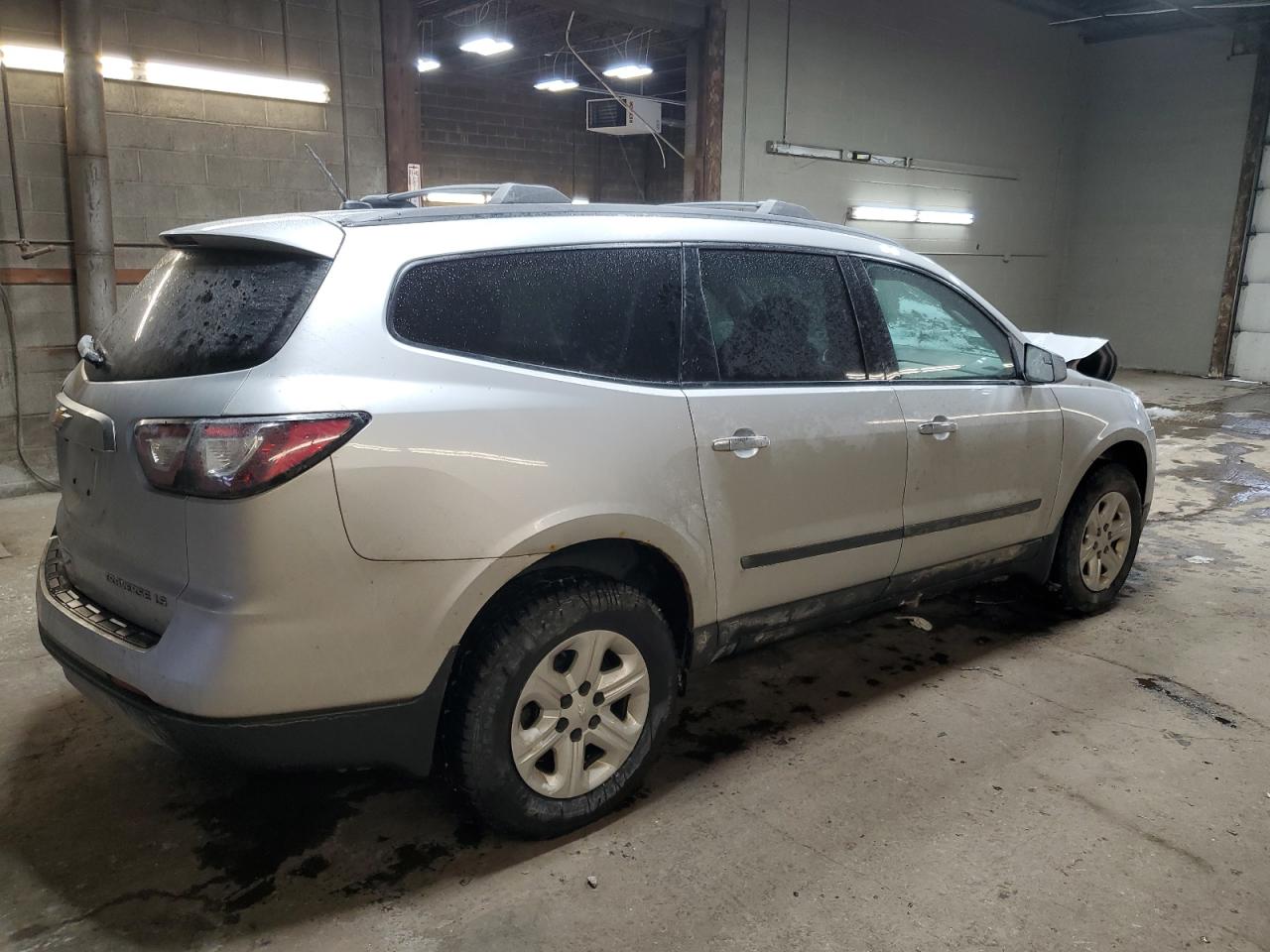 2014 Chevrolet Traverse - Image 3