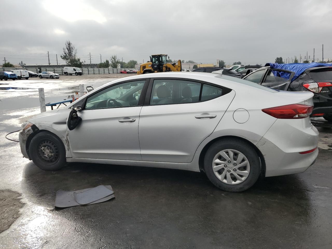 2017 Hyundai Elantra - Image 2