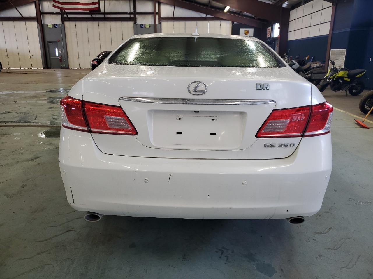 2012 Lexus ES - Image 6