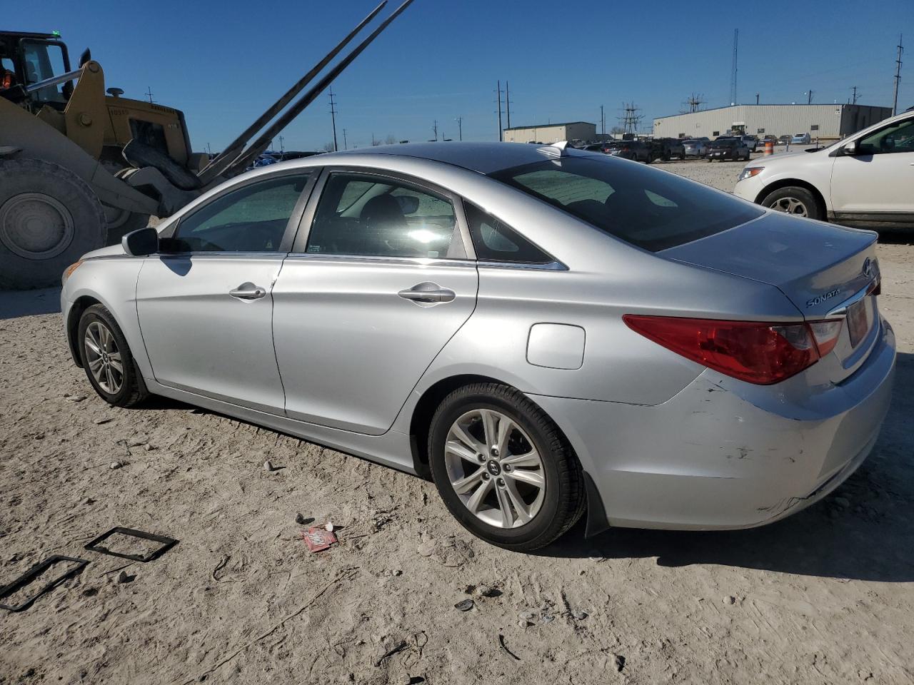 2013 Hyundai Sonata - Image 2