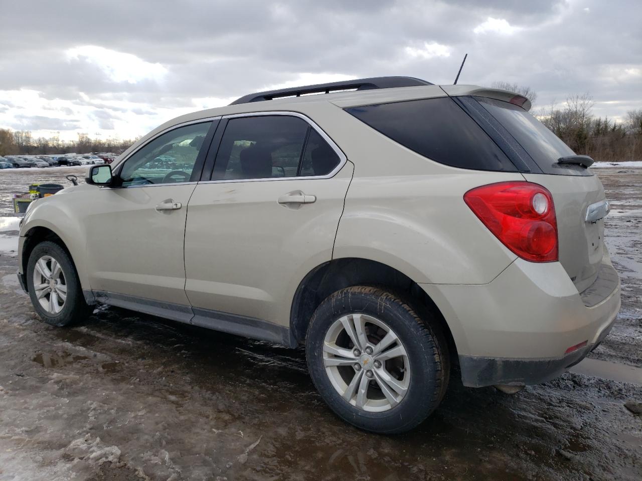 2013 Chevrolet Equinox - Image 2