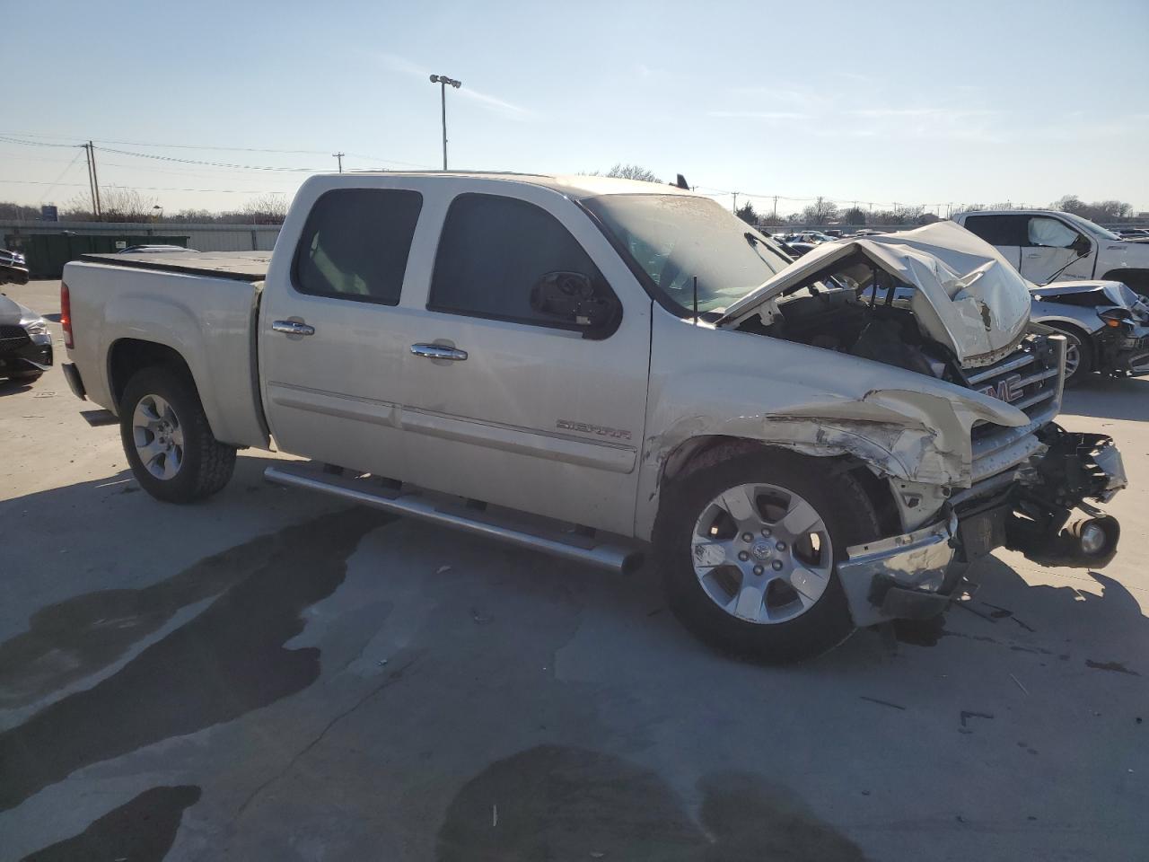 2013 GMC Sierra - Image 4