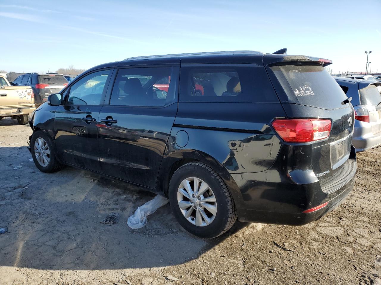 2015 Kia Sedona - Image 2