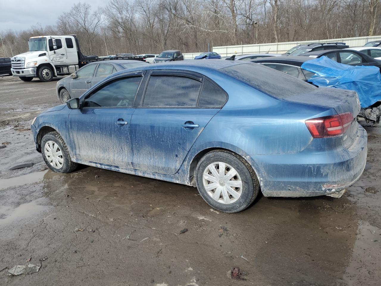 2016 Volkswagen Jetta - Image 2
