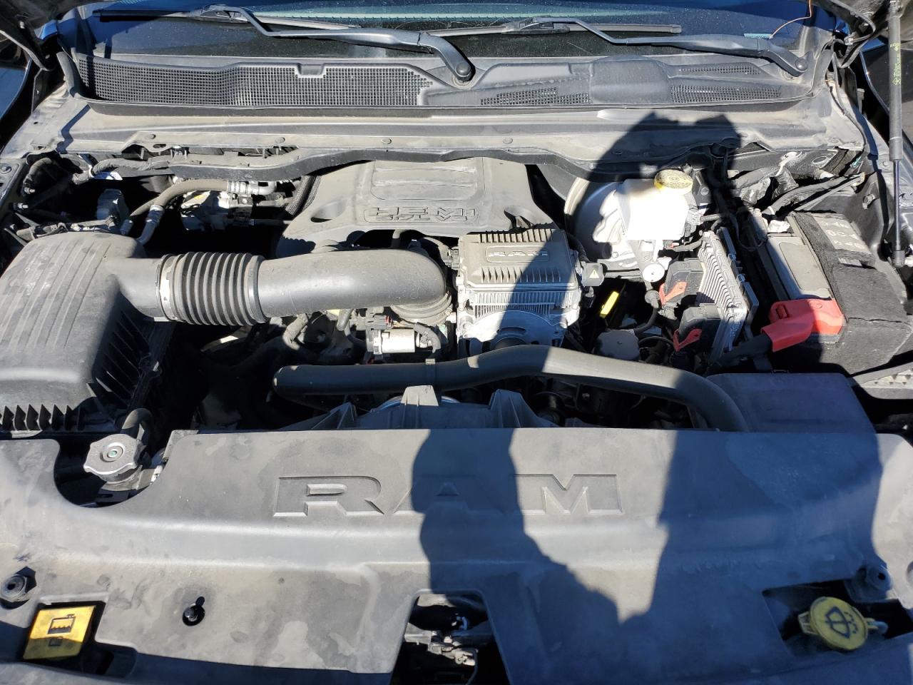 2021 RAM 1500 - Image 12