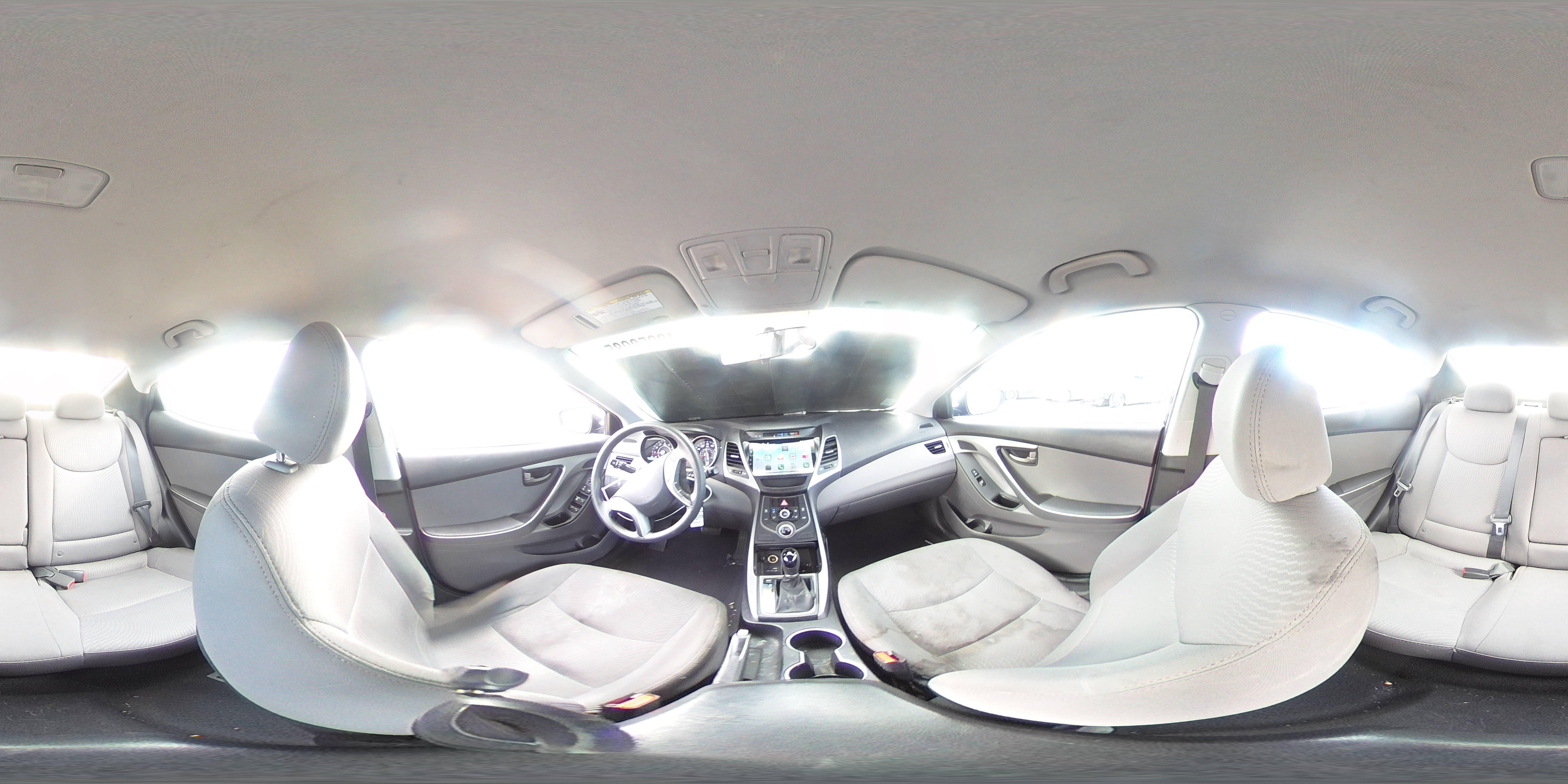 2016 Hyundai Elantra - Image 13