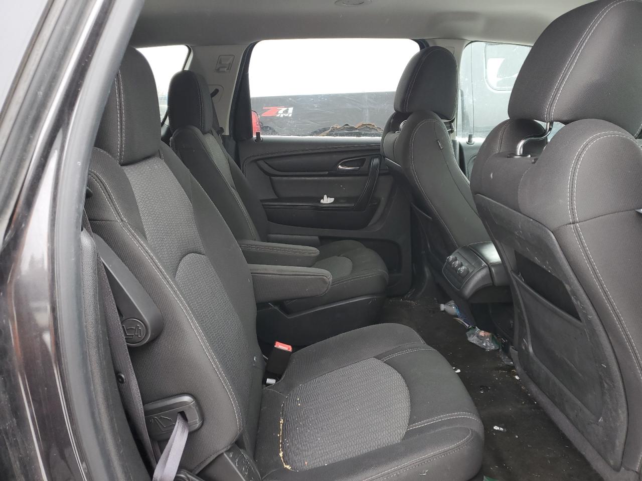 2014 Chevrolet Traverse - Image 11
