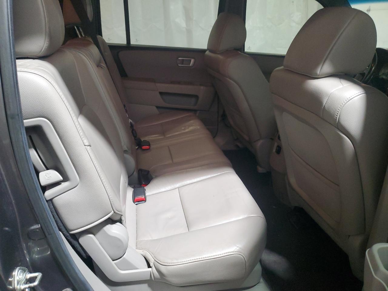 2012 Honda Pilot - Image 11