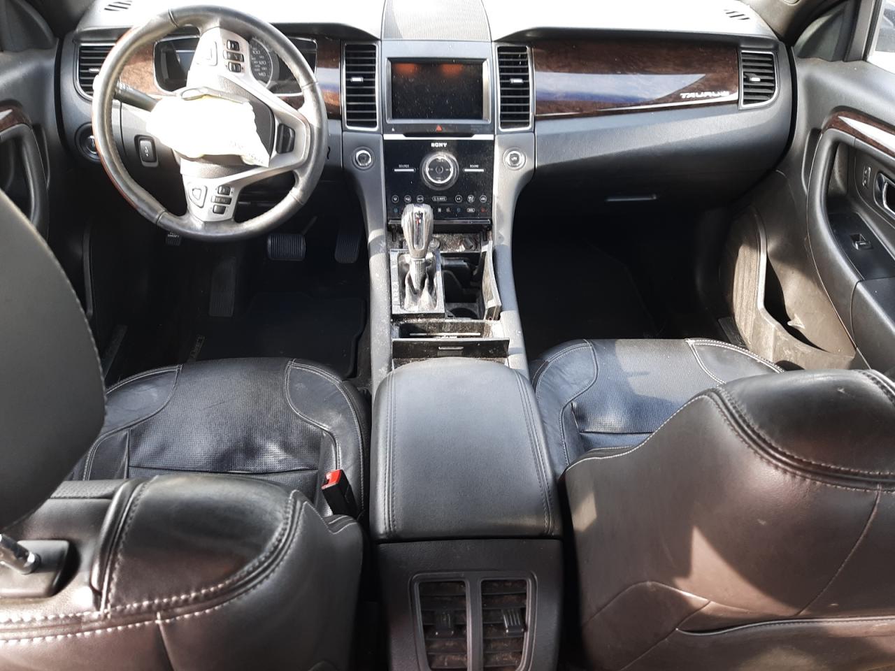 2015 Ford Taurus - Image 8