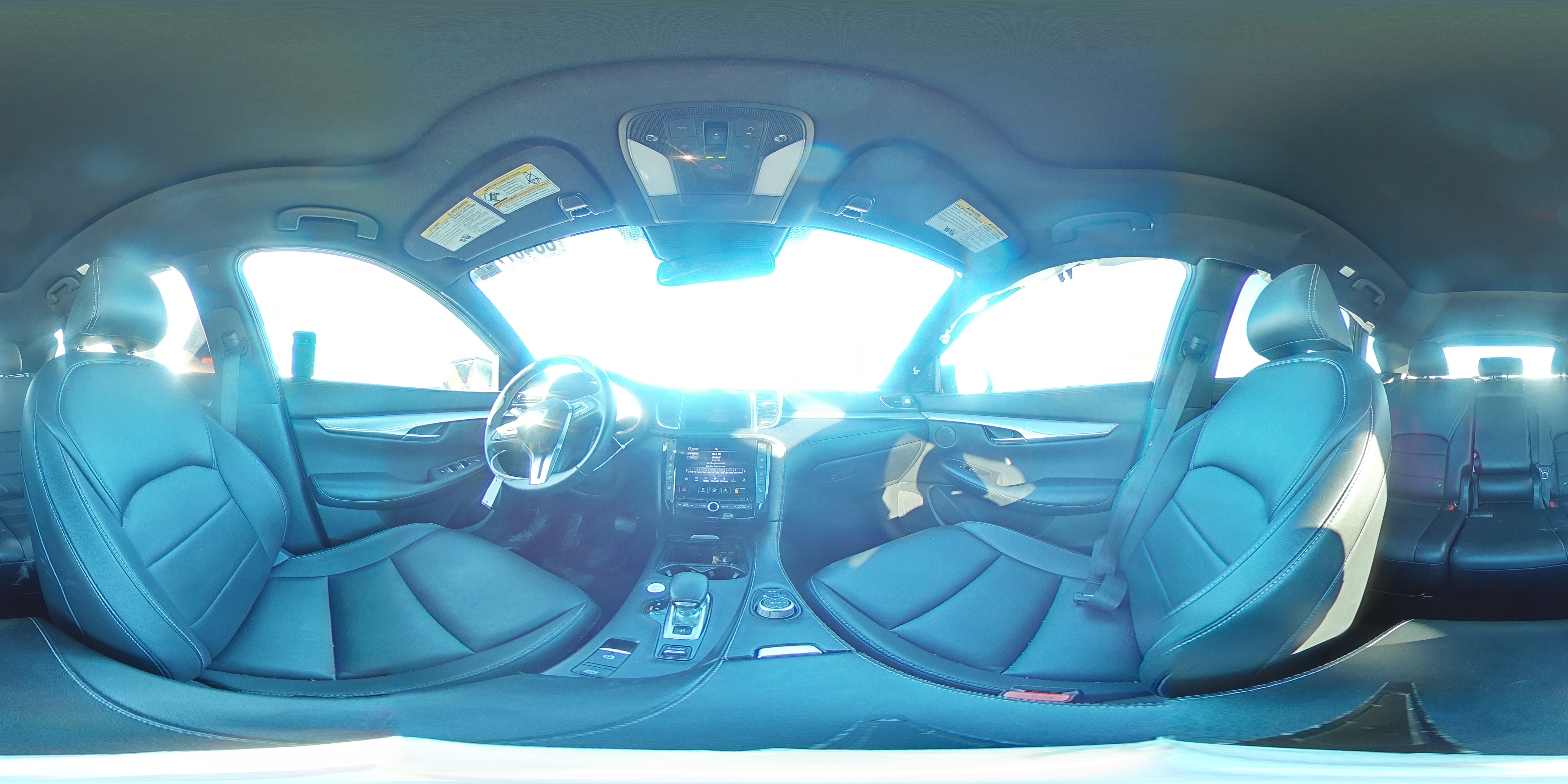 2021 Infiniti QX50 - Image 12