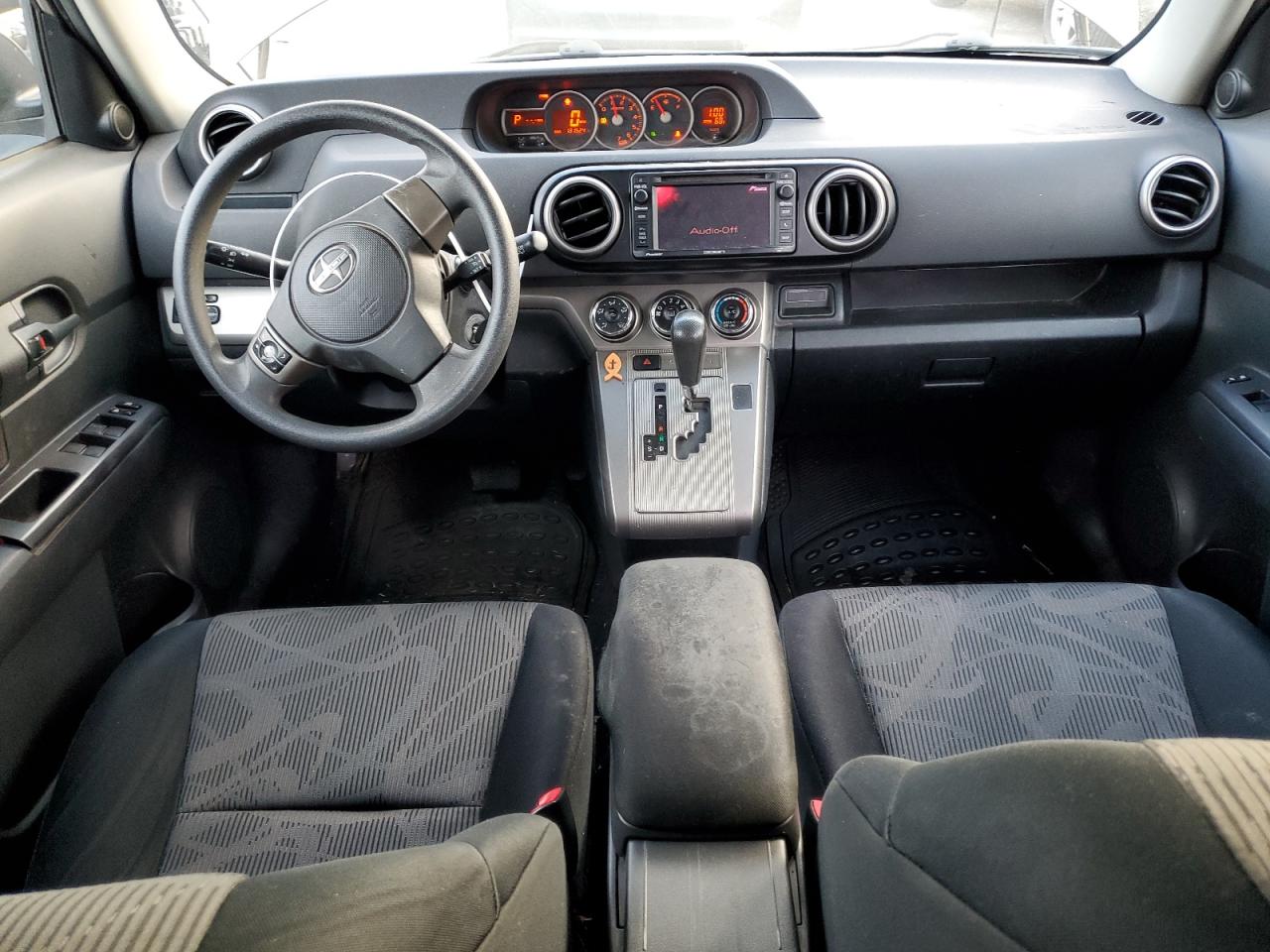 2015 Scion xB - Image 8