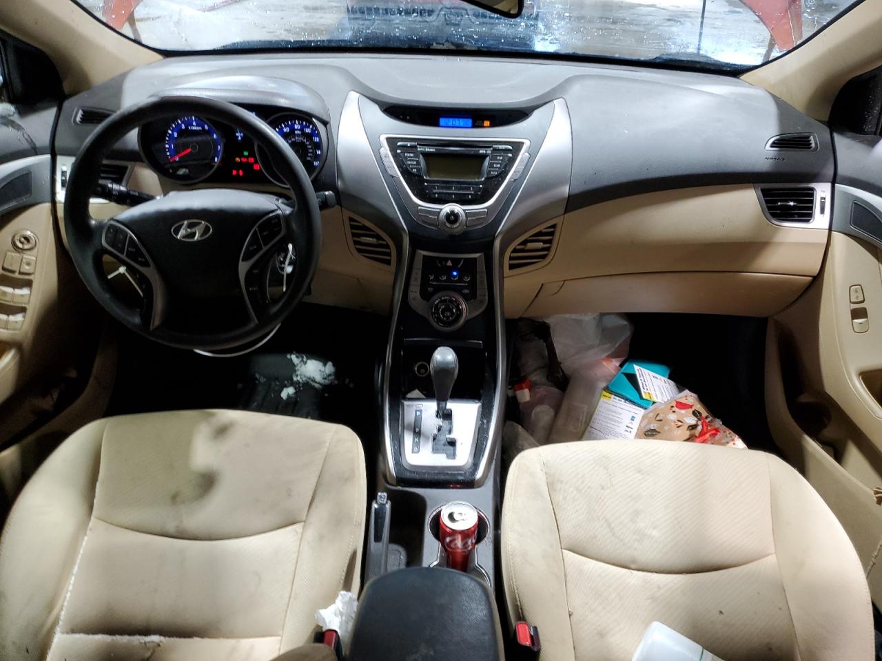 2013 Hyundai Elantra - Image 8