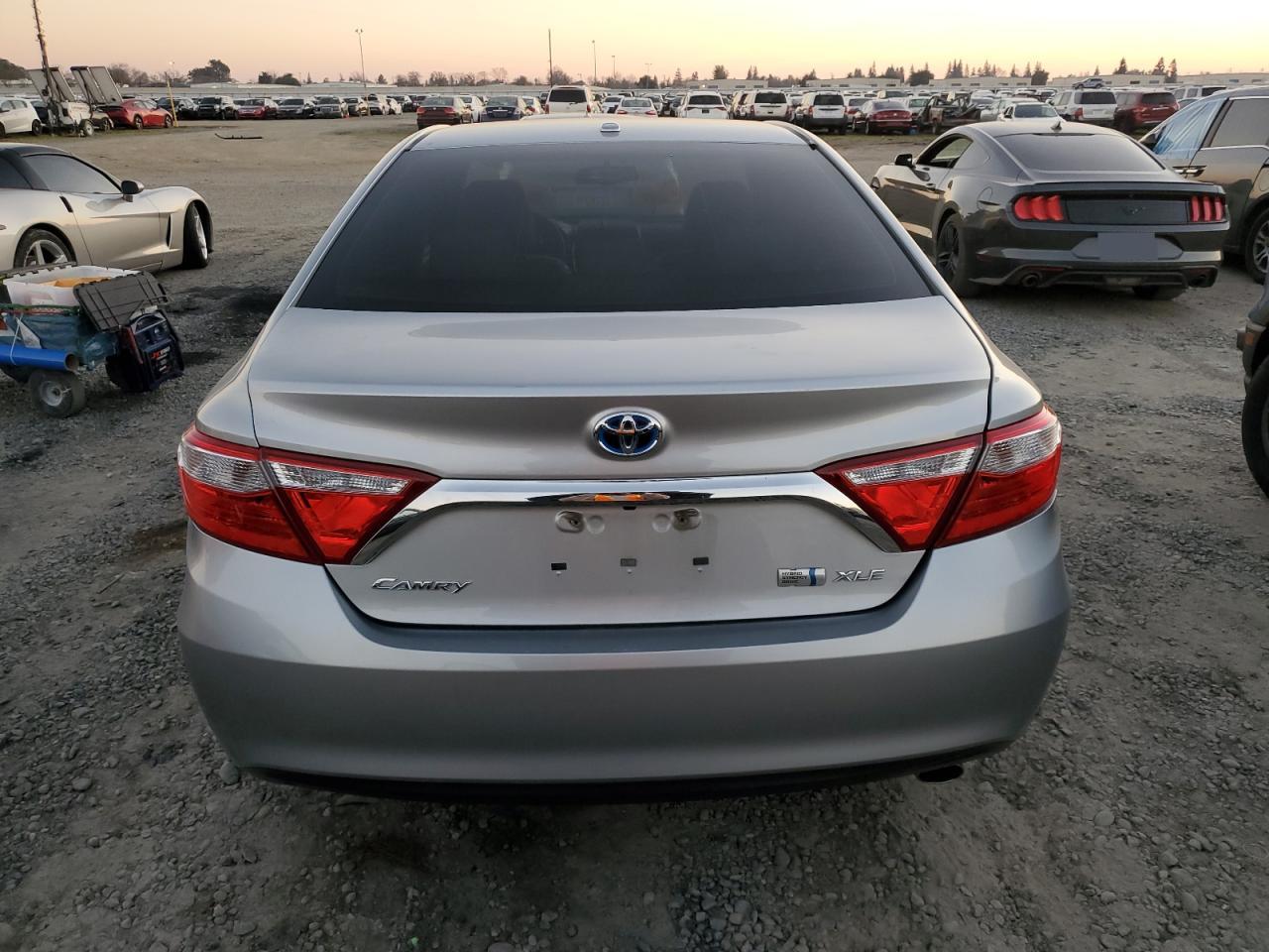 2015 Toyota Camry - Image 6