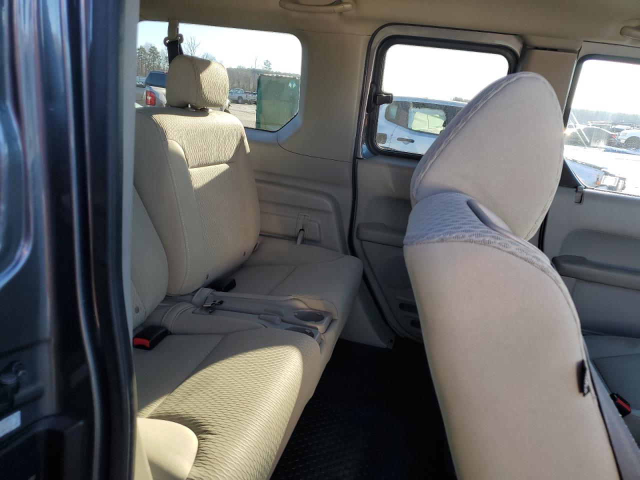 2010 Honda Element - Image 11