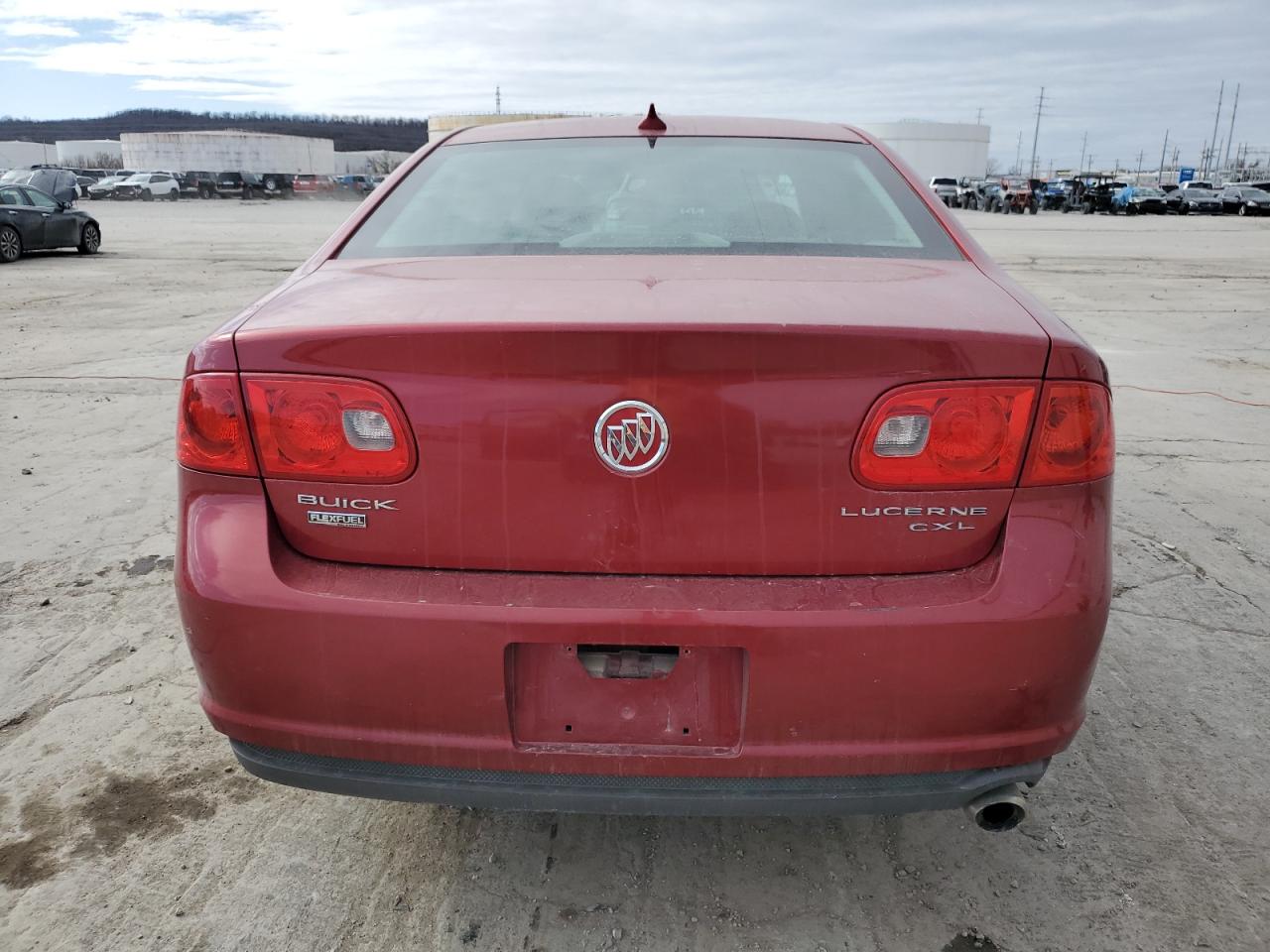 2010 Buick Lucerne - Image 6