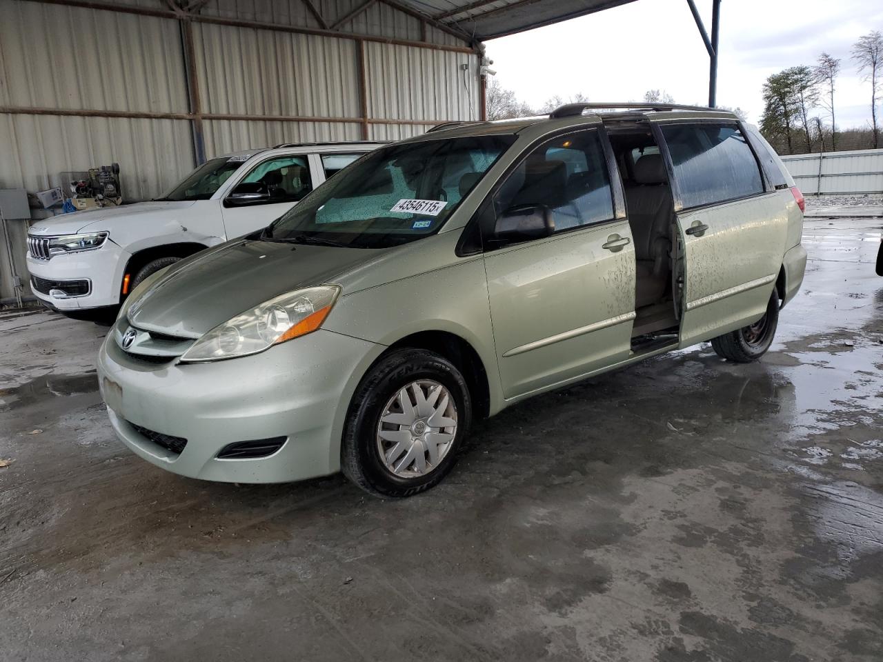2006 Toyota Sienna - Image 1