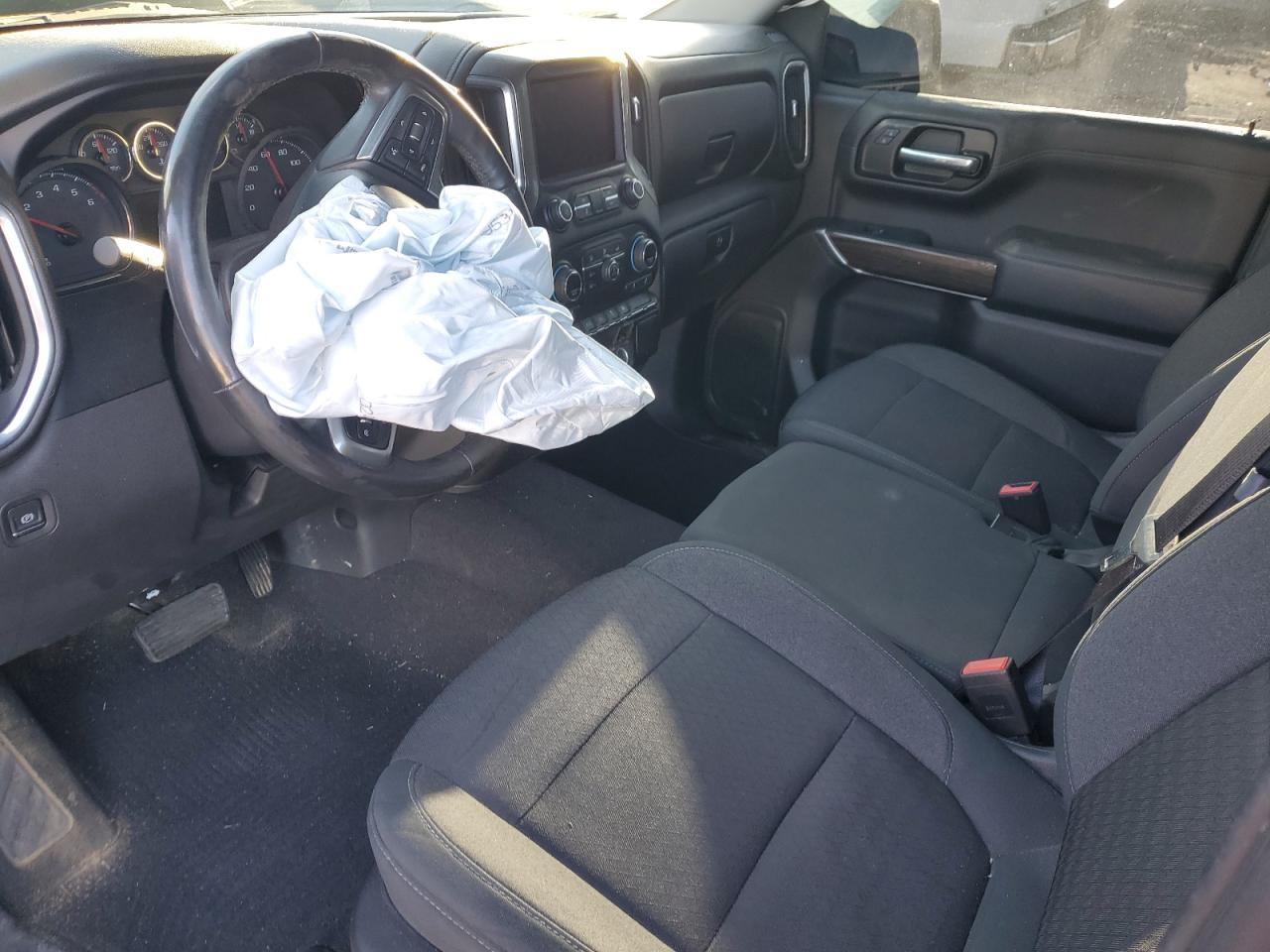 2019 Chevrolet Silverado - Image 8